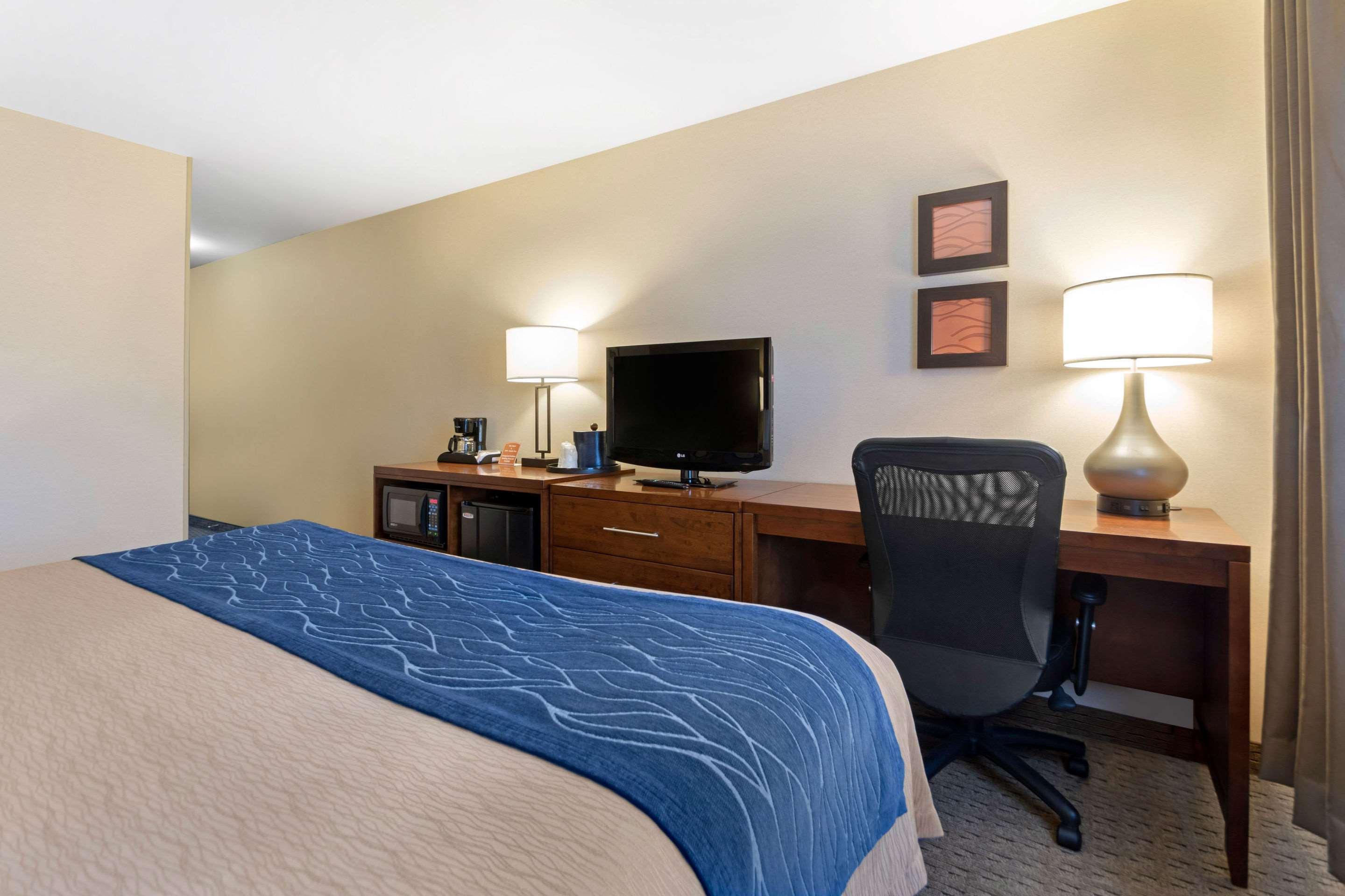 Comfort Inn Iron Mountain Exterior foto