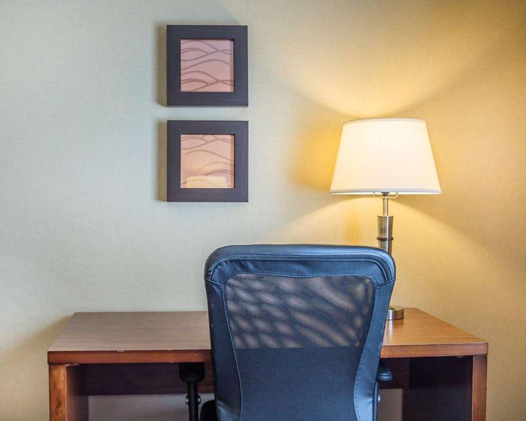 Comfort Inn Iron Mountain Habitación foto